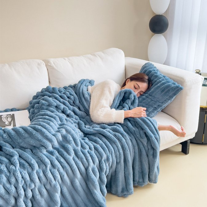 Faux-Fur Bubble Velvet Throw, supplier photo 3
